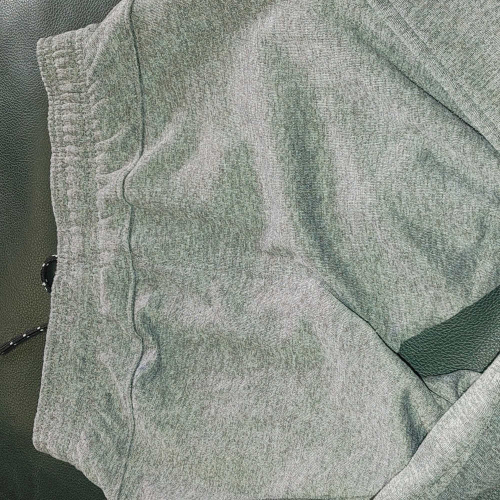 Reebok sweats - Picture 4 of 4